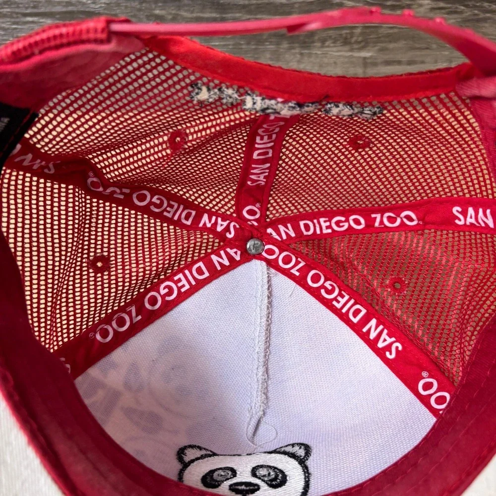 San‎ Diego Zoo Hat Cap Snap Back Gray Red Panda Trucker Adjustable